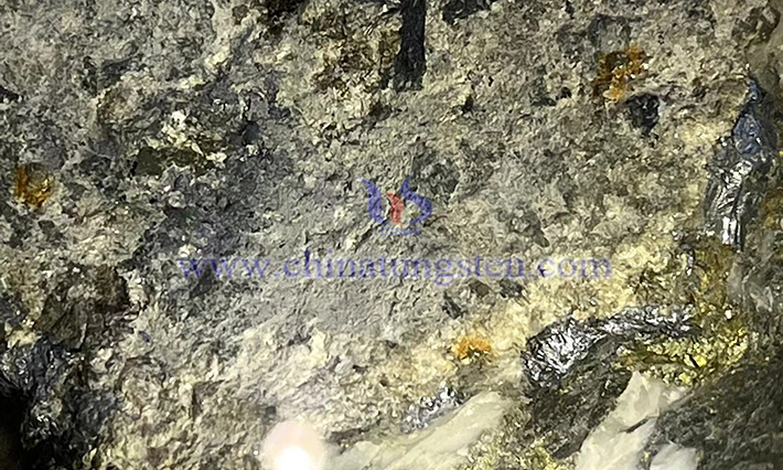 鎢精礦圖片