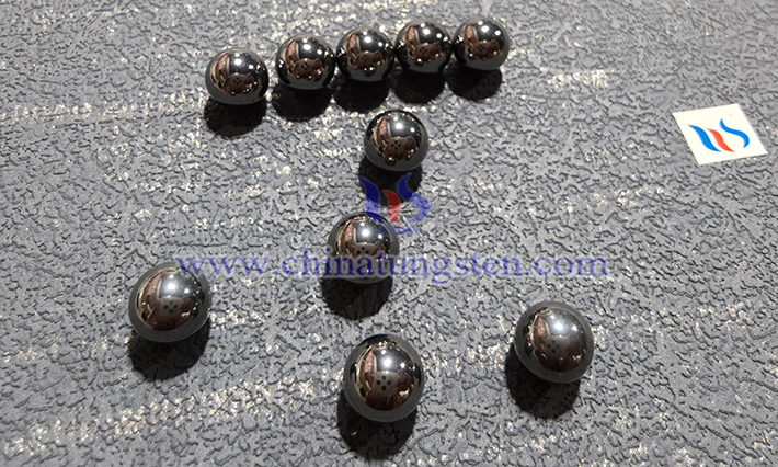 中鎢智造硬質(zhì)合金球圖片