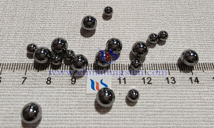 中鎢智造硬質(zhì)合金球圖片