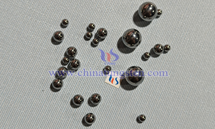 中鎢智造硬質(zhì)合金球圖片