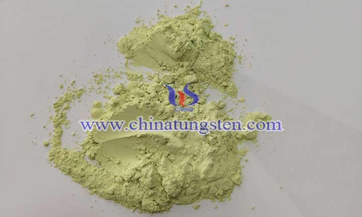 エレクトロクロミズム：黃色の酸化タングステン膜の寫(xiě)真