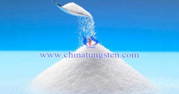 イオン交換法によるパラタングステン酸アンモニウムの準(zhǔn)備の寫(xiě)真