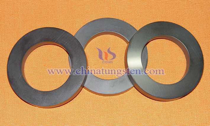 タングステン合金リングの寫真