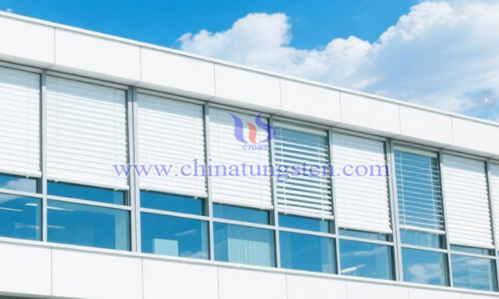 エネルギー効率の高い建築用ガラス用の黃色酸化タングステン