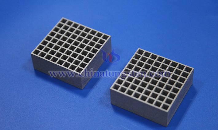 中鎢在線鎢合金準(zhǔn)直器圖片