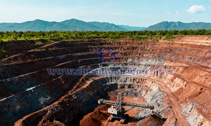 稀土礦山圖片