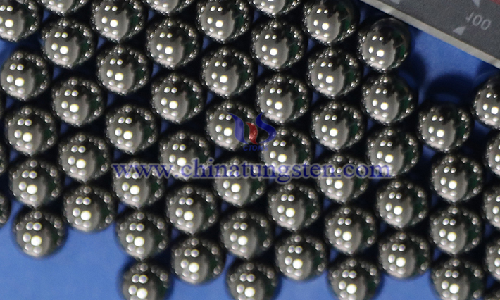 中鎢智造硬質(zhì)合金球圖片
