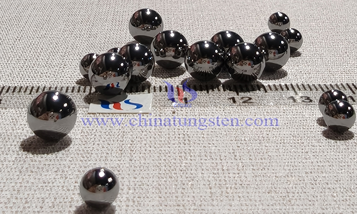 中鎢智造硬質(zhì)合金球圖片